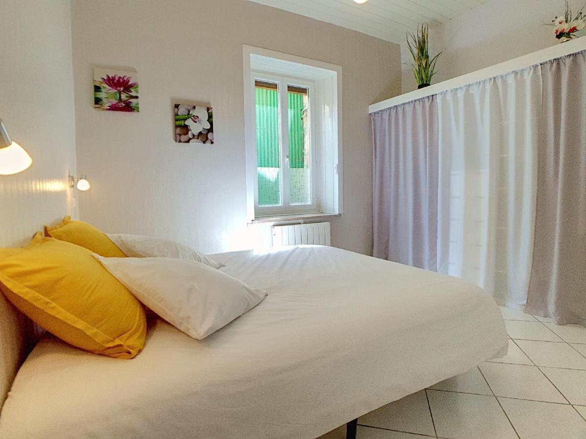 Stop Chez M Cozy # Qualite # Confort # Simplicite Pierre-Bénite Esterno foto